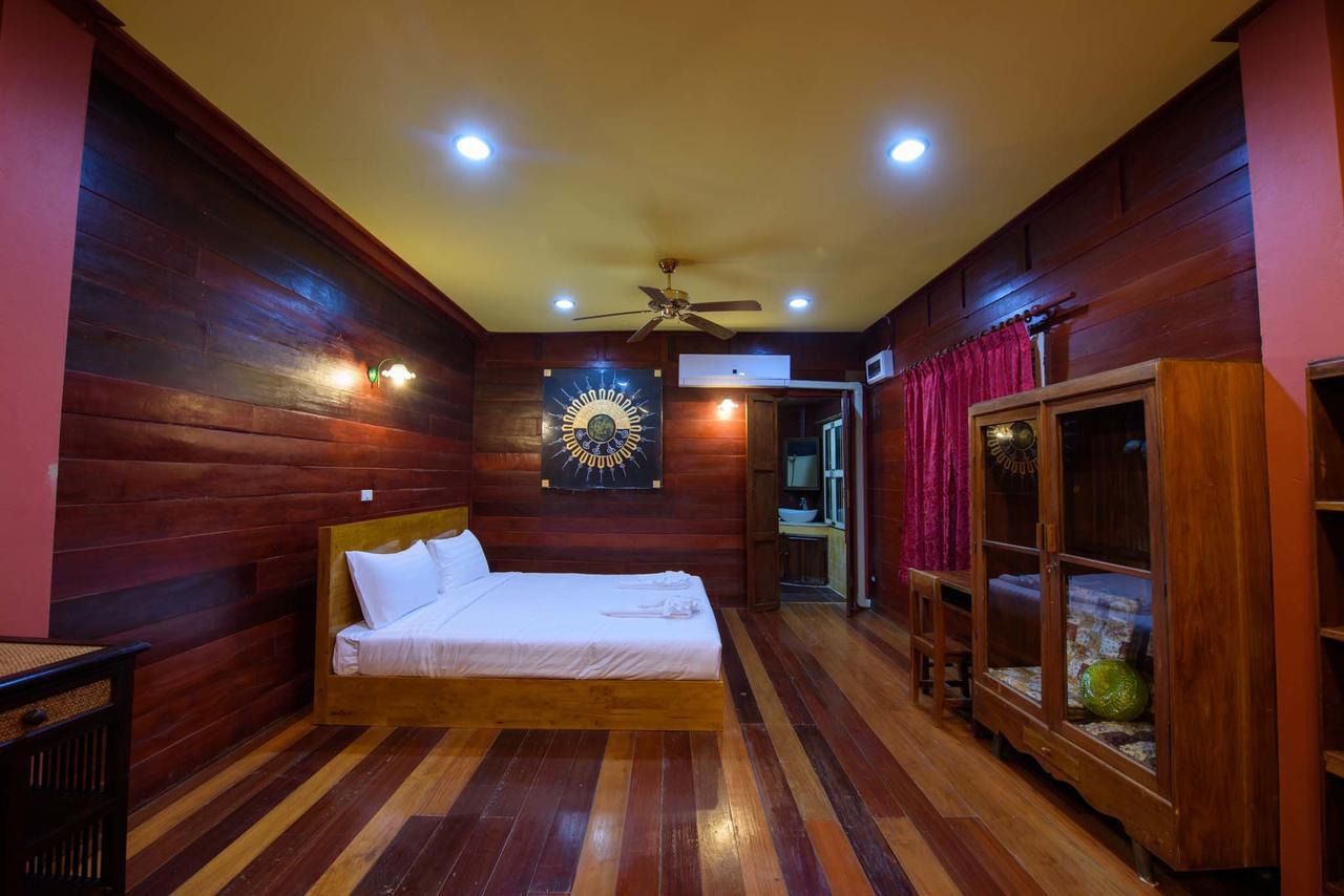 Ruen Khaoyai Hotel Pakchong Exterior photo