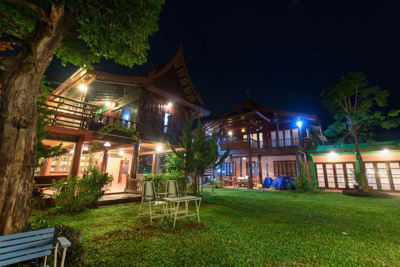 Ruen Khaoyai Hotel Pakchong Exterior photo